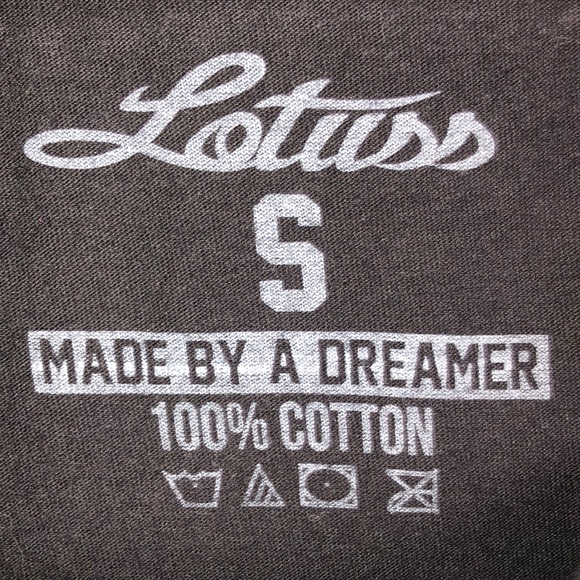 DREAM CHASERS Black Tee by LOTUSS - Picture 5 of 5